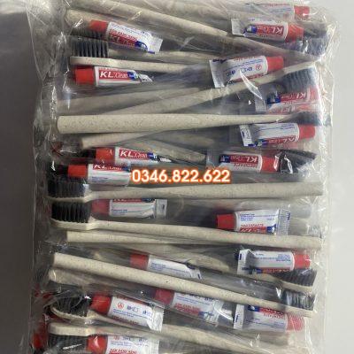 Bàn chải đánh răng cán tròn chất liệu bột lúa mạch bảo vệ môi trường kem đỏ ( túi 100 chiếc ) - Lông bàn chải màu đen