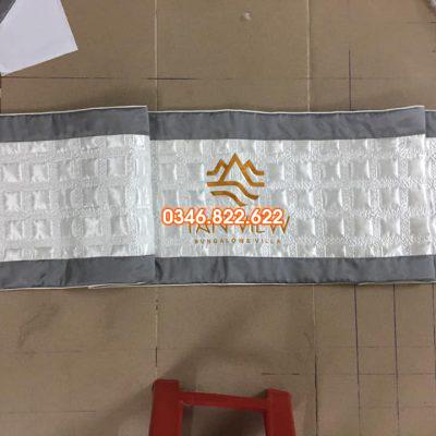 Tấm trang trí lụa màu trắng