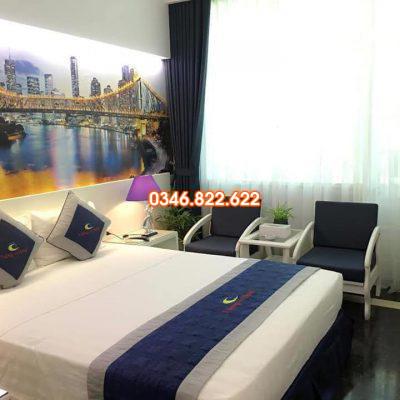 Tấm trang trí lụa xanh tím than