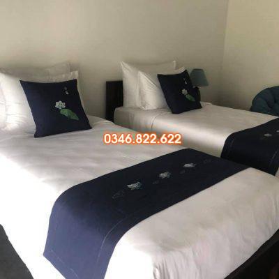 Tấm  trang trí gấm màu ghi