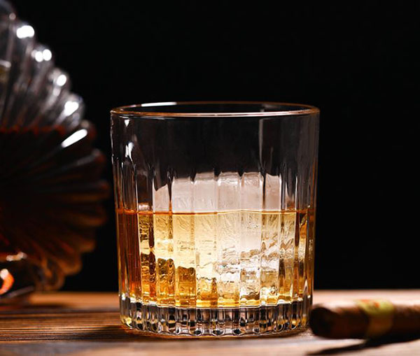 Ly rock thuỷ tinh Ly rock thuỷ tinh