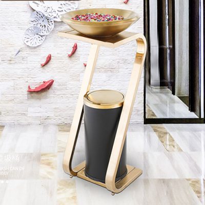 Thùng rác inox chữ Z đẳng cấp