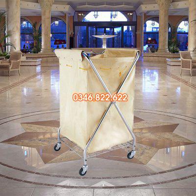 Xe gom đồ giặt là nhỏ