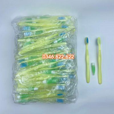 Bàn chải đánh răng cán tròn chất liệu bột lúa mạch bảo vệ môi trường kem đỏ ( túi 100 chiếc ) - Lông bàn chải màu trắng